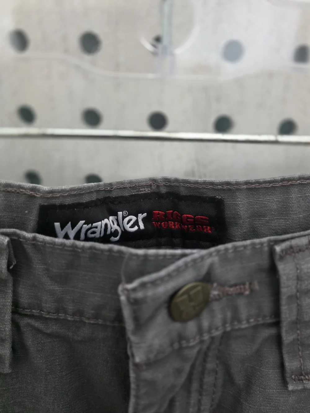 Wrangler Riggs Men's Gray Cargo Pants with Multiple Pockets Size 32x36